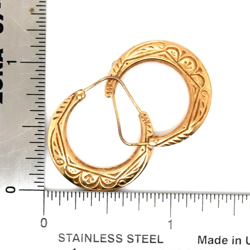 14k Yellow Gold Etched Scroll Hoop Earrings 1.5g Latch Back Vintage Style